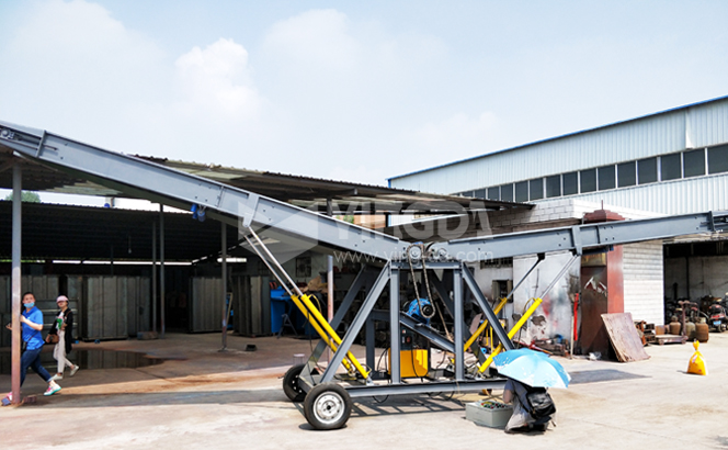 mobile belt conveyor4.jpg mobile belt conveyor4.jpg