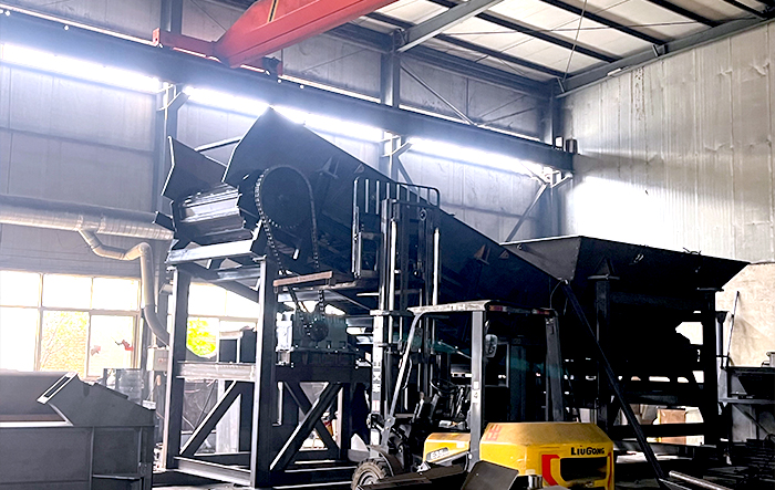 Inclined Plate Feeder.jpg Inclined Plate Feeder.jpg