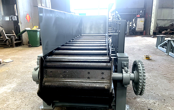 plate feeder.jpg plate feeder.jpg