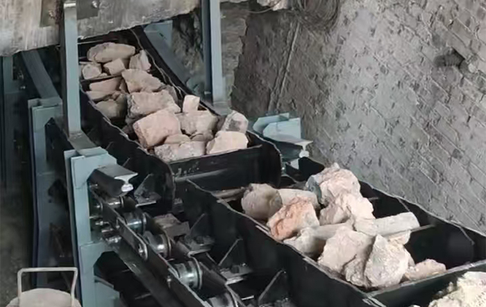 chain bucket conveyor